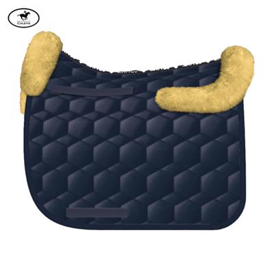 Mattes - Lammfell Schabracke mit Fellrand CALEVO.com Shop